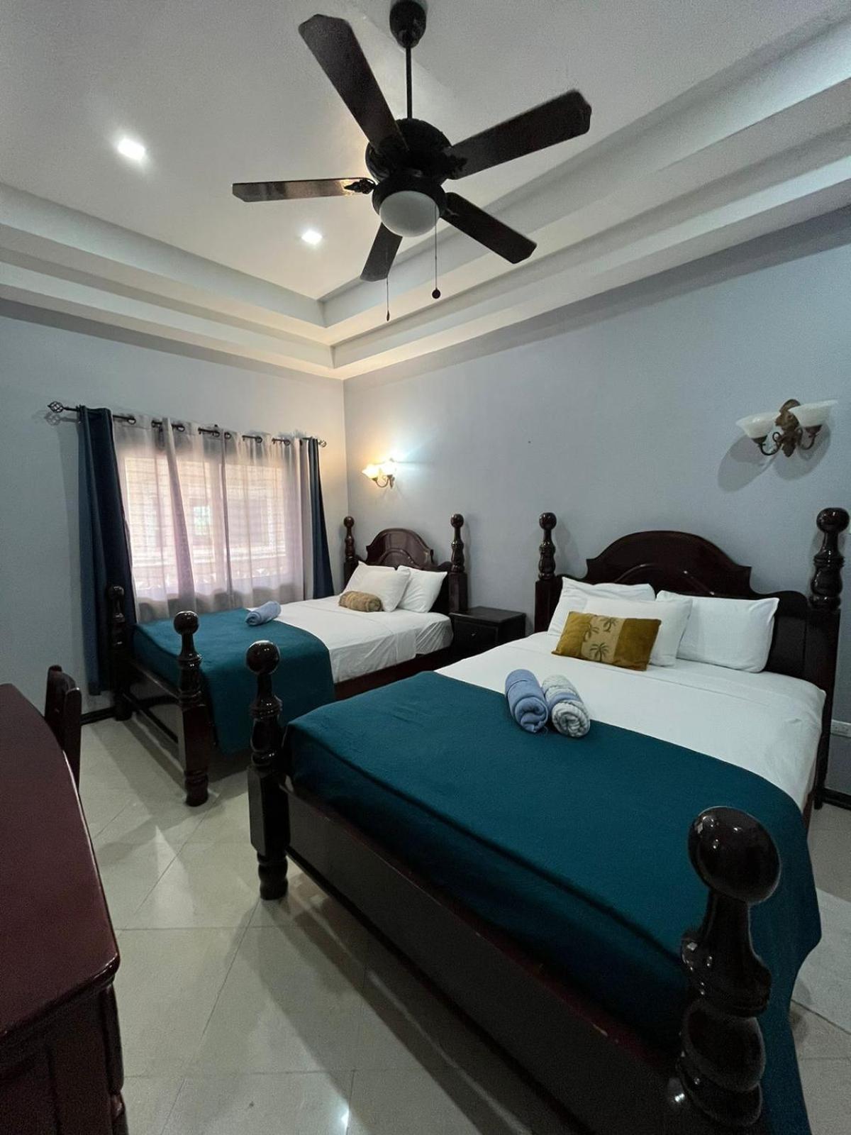 Seaside Chateau Resort Belize City Exteriér fotografie