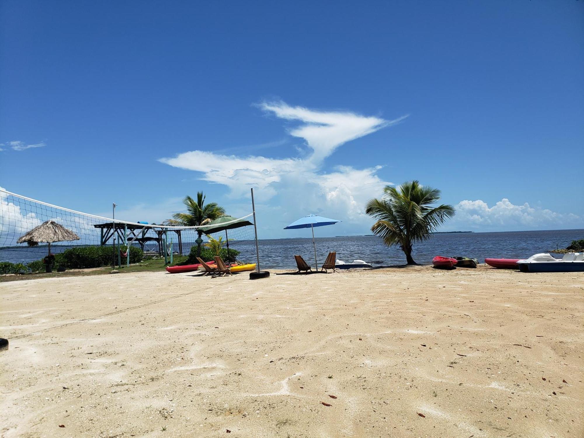 Seaside Chateau Resort Belize City Exteriér fotografie